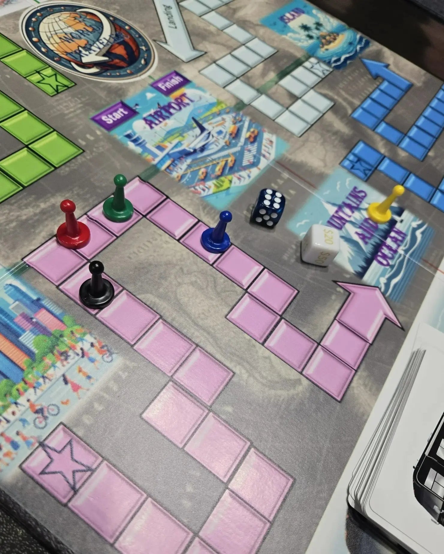 World Traveler Board Game with dice & player pieces